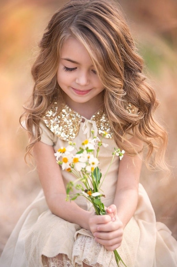 Mariage : les plus jolies coiffures pour les petites filles